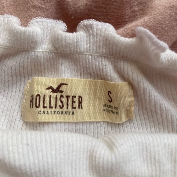 Hollister Off the shoulders white top - Picture 3 of 3